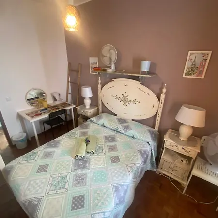 Quarto em Acomodações Particulares Lime House *